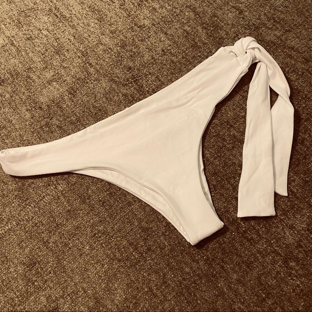 Tavik reversible white bikini bottom, side tie, Size Large